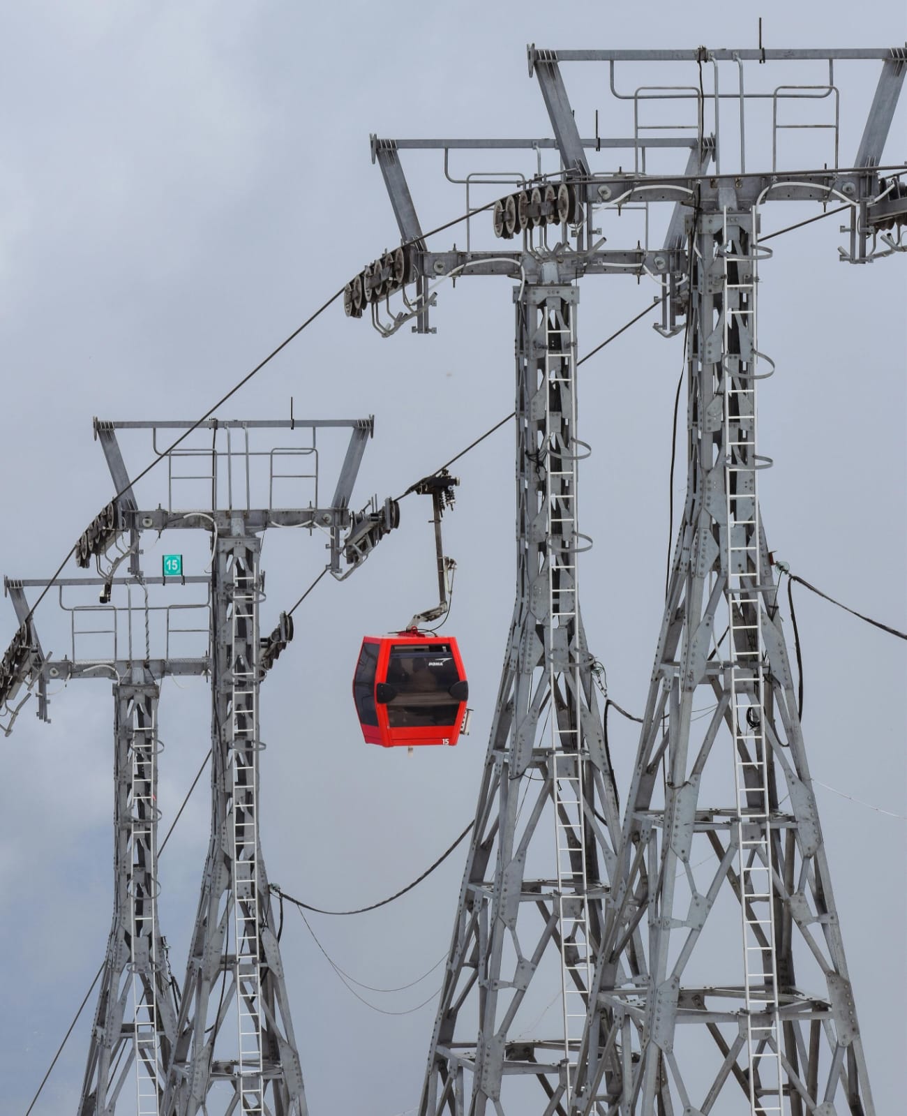 Gulmarg Gondola Booking 2026: Tickets, Timings, Phases & Travel Guide